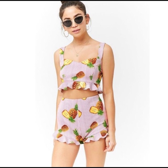 Forever 21 Other - Forever 21 striped pineapple 🍍 set